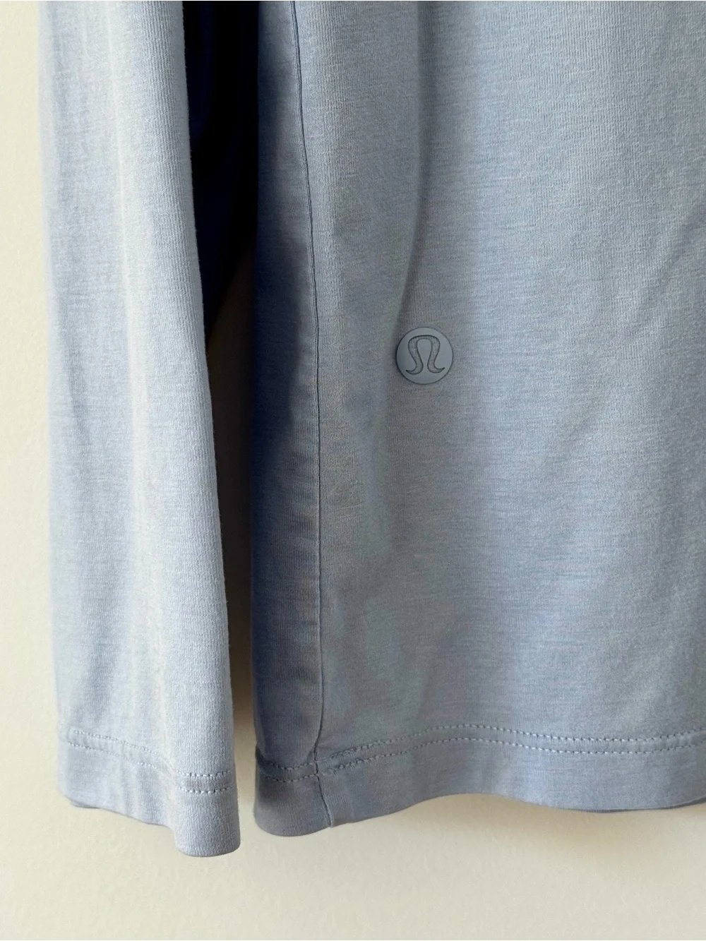 Lululemon Flawed* Ultralight Hip Length Long Sleeve Cotton Shirt, Blue – Large